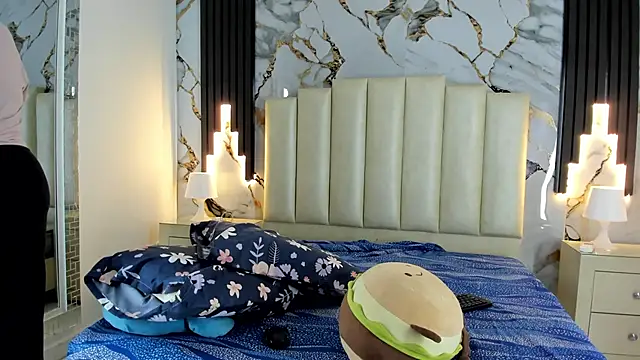 mollieblue69 online show from January 23, 2025, 12:30 pm