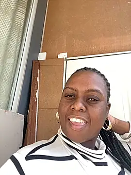 Snapshot of Biggblackboobs chatting on September 26, 2025, 7:12 am Biggblackboobs online show from September 26, 2025, 7:12 am