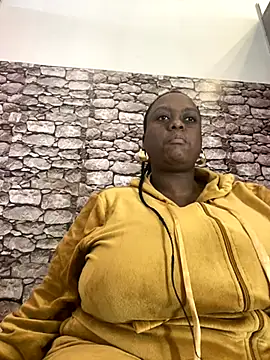 Snapshot of Biggblackboobs chatting on October 4, 2025, 9:51 am Biggblackboobs online show from October 4, 2025, 9:51 am
