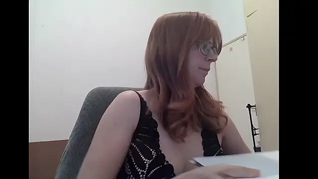 SavannaGirly online show from July 28, 2026, 8:32 am