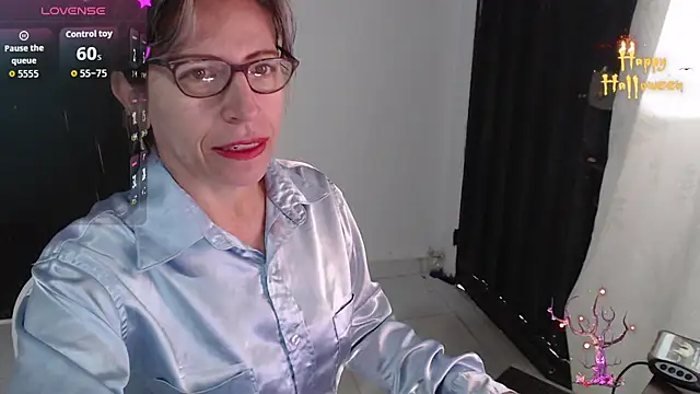 Chayla Ruiz online show from November 15, 2025, 11:07 am