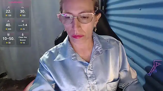 Chayla Ruiz online show from April 19, 2026, 11:18 pm