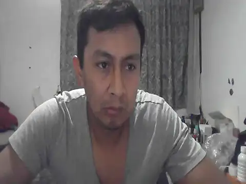 Snapshot of and_mtz chatting on February 24, 2026, 6:22 am and mtz online show from February 24, 2026, 6:22 am