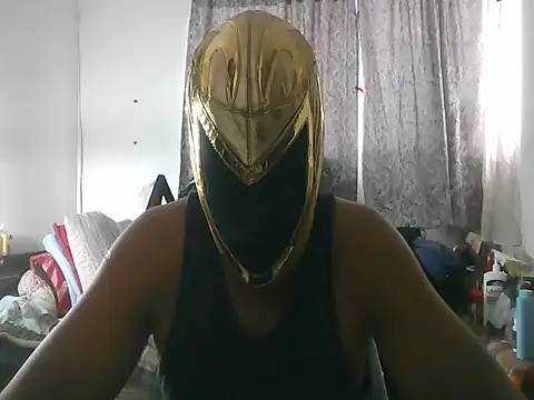Snapshot of and_mtz chatting on June 7, 2026, 10:13 pm and mtz online show from June 7, 2026, 10:13 pm