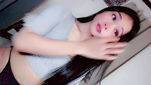 Snapshot of amomentoflust69 chatting on February 6, 2026, 4:50 am amomentoflust69 online show from February 6, 2026, 4:50 am