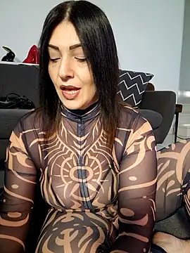 AryaSummersReal online show from April 12, 2026, 8:08 am