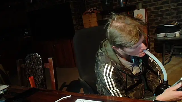 Snapshot of the-billy-blue chatting on May 22, 2026, 7:30 pm the-billy-blue online show from May 22, 2026, 7:30 pm