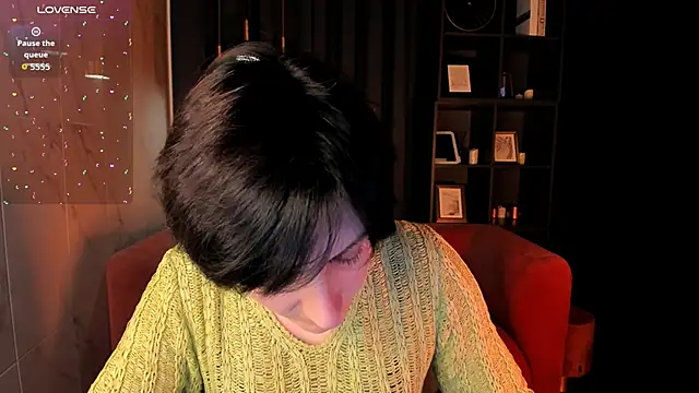 LorenDaze online show from April 14, 2026, 6:30 am