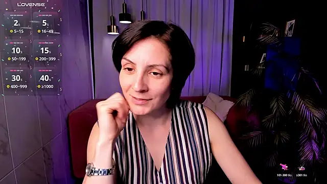 LorenDaze online show from June 25, 2026, 2:10 pm