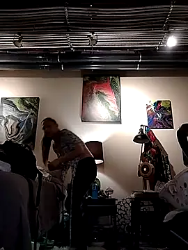 eatmeplease44 online show from September 23, 2025, 11:30 pm