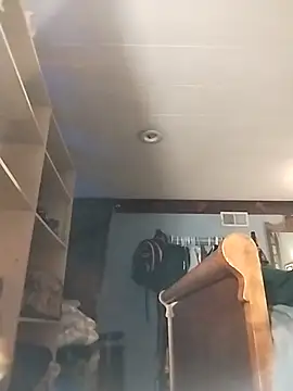 eatmeplease44 online show from October 3, 2025, 4:26 pm