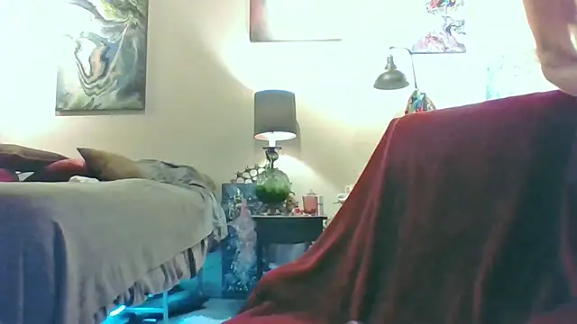 eatmeplease44 online show from October 5, 2025, 8:34 am