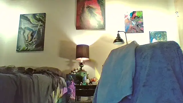 eatmeplease44 online show from October 21, 2025, 2:23 am