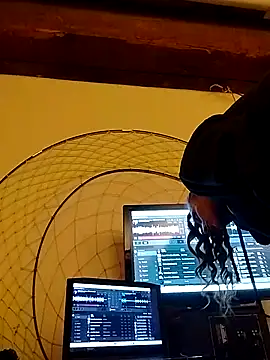 eatmeplease44 online show from December 3, 2025, 11:08 am