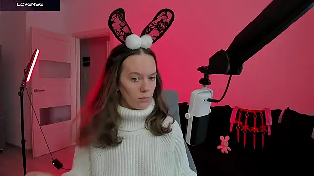 DivineBite online show from February 21, 2026, 2:07 pm