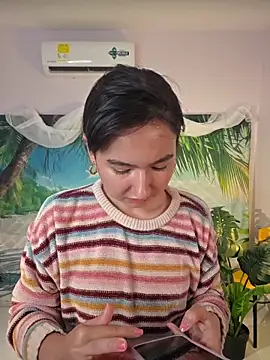 Pinkie Princes online show from September 9, 2025, 4:06 pm