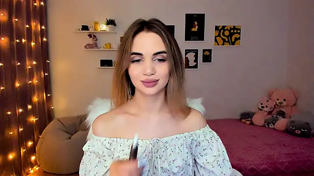 aPieceOfJoy online show from December 11, 2024, 9:55 pm