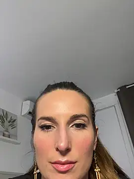 Snapshot of Thescorpionfr chatting on January 13, 2025, 8:04 pm Thescorpionfr online show from January 13, 2025, 8:04 pm