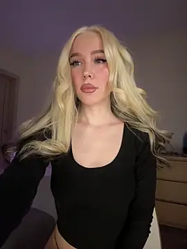 Snapshot of xDinnax chatting on March 7, 2026, 3:09 pm xDinnax online show from March 7, 2026, 3:09 pm