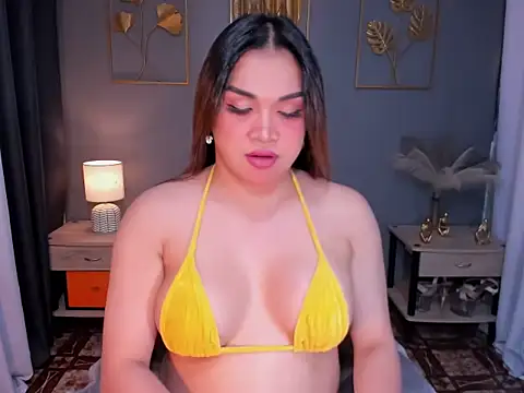 MaxeneCullens online show from December 3, 2024, 4:25 am