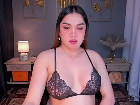 MaxeneCullens online show from January 19, 2025, 4:22 am