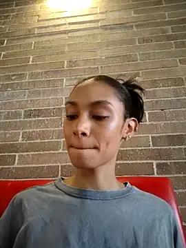 Leaberry online show from February 27, 2026, 8:20 pm