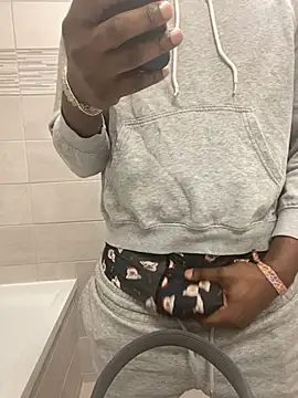 calystorme online show from February 18, 2025, 3:21 pm