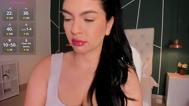 Veronicalanx1 online show from February 6, 2025, 11:43 am