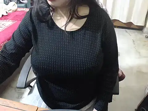 Snapshot of HOT_CHILLY chatting on February 12, 2026, 5:08 pm HOT CHILLY online show from February 12, 2026, 5:08 pm