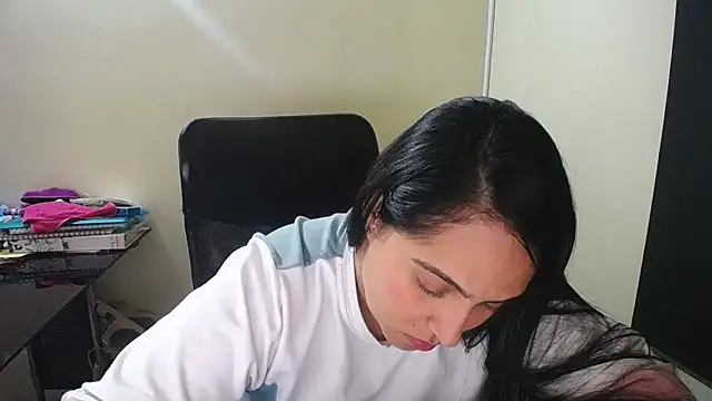 kendall 52 online show from December 23, 2024, 1:56 pm