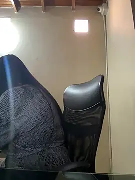 kendall 52 online show from September 10, 2025, 8:09 pm