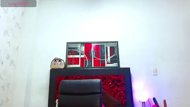 LexiStone  online show from February 12, 2025, 4:11 pm