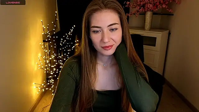 Snapshot of Adelyna_Bird chatting on May 14, 2026, 6:53 am Adelyna Bird online show from May 14, 2026, 6:53 am
