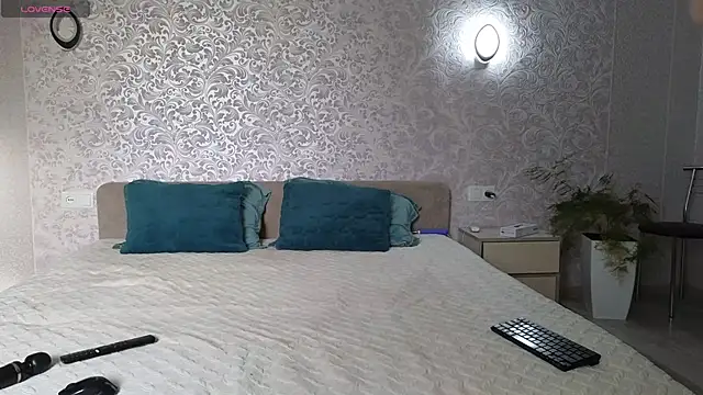 Monica Sexy online show from November 27, 2025, 7:32 am