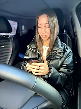 EvaCatt online show from December 6, 2024, 3:30 am