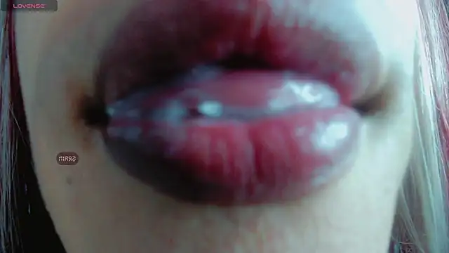 Summer XO online show from February 6, 2025, 5:03 am