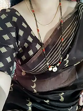 Snapshot of Indian_desi_wife chatting on December 5, 2024, 5:37 am Indian desi wife online show from December 5, 2024, 5:37 am