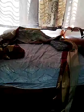 Snapshot of Indian_desi_wife chatting on December 7, 2024, 9:06 am Indian desi wife online show from December 7, 2024, 9:06 am