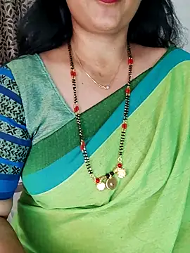 Snapshot of Indian_desi_wife chatting on March 18, 2025, 8:04 pm Indian desi wife online show from March 18, 2025, 8:04 pm