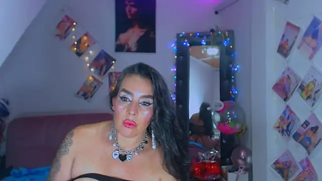 sweet vanessa 22 online show from February 13, 2026, 4:08 am