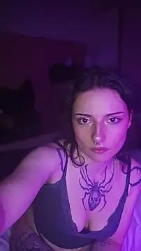 Snapshot of Moxxxie chatting on July 4, 2026, 7:20 pm Moxxxie online show from July 4, 2026, 7:20 pm