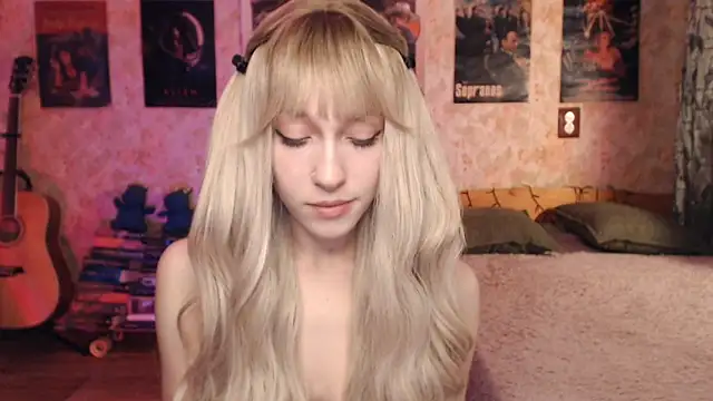 Friendly Ellie online show from February 2, 2025, 12:09 am