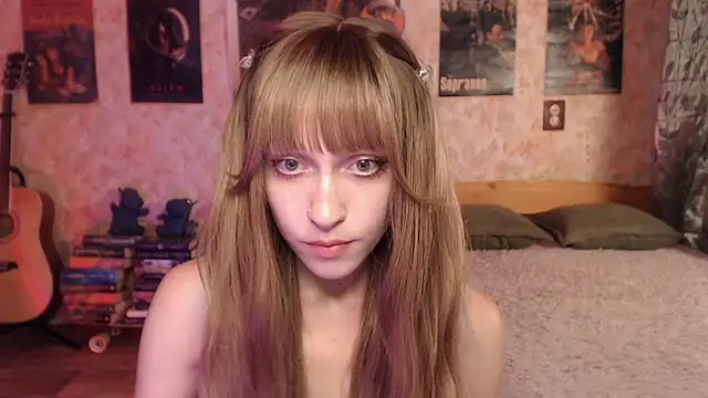 Friendly Ellie online show from July 7, 2026, 2:21 pm