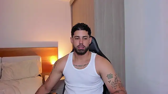 Justyn Torres online show from January 2, 2025, 6:01 pm