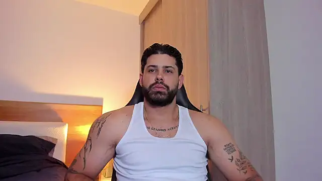 Justyn Torres online show from March 10, 2025, 9:18 pm