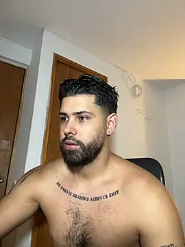 Snapshot of Justyn_Torres chatting on July 28, 2026, 12:01 pm Justyn Torres online show from July 28, 2026, 12:01 pm