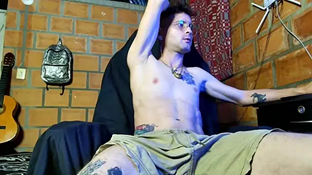 ChristBocellie online show from April 12, 2026, 7:02 am