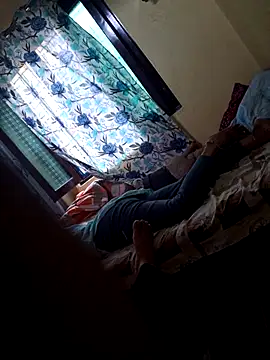 Adityagj123 online show from October 11, 2025, 11:42 am