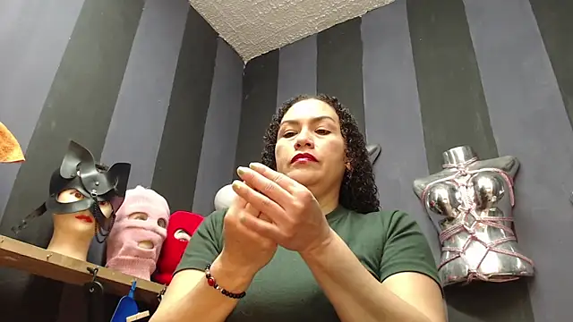 ADELHEY RAN online show from December 5, 2024, 1:06 pm