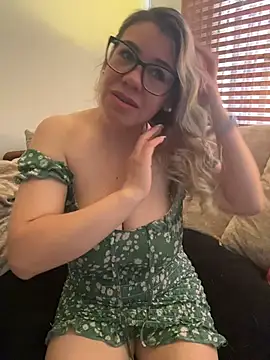 Snapshot of salomesweet13 chatting on February 26, 2026, 5:01 pm salomesweet13 online show from February 26, 2026, 5:01 pm